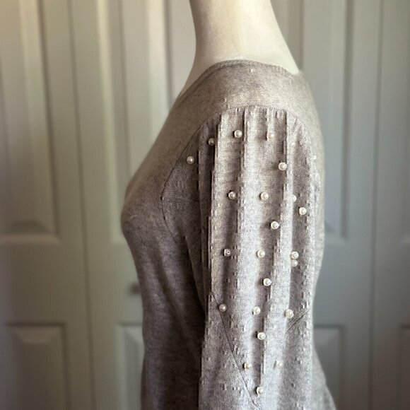 Autumn Cashmere Gray Sweater with Pearl Details - 100% Cashmere, Size XS - Picture 3 of 4